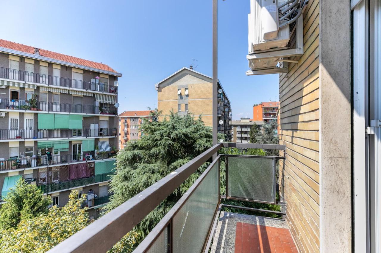Alessia's Flat- M3 Corvetto Mailand